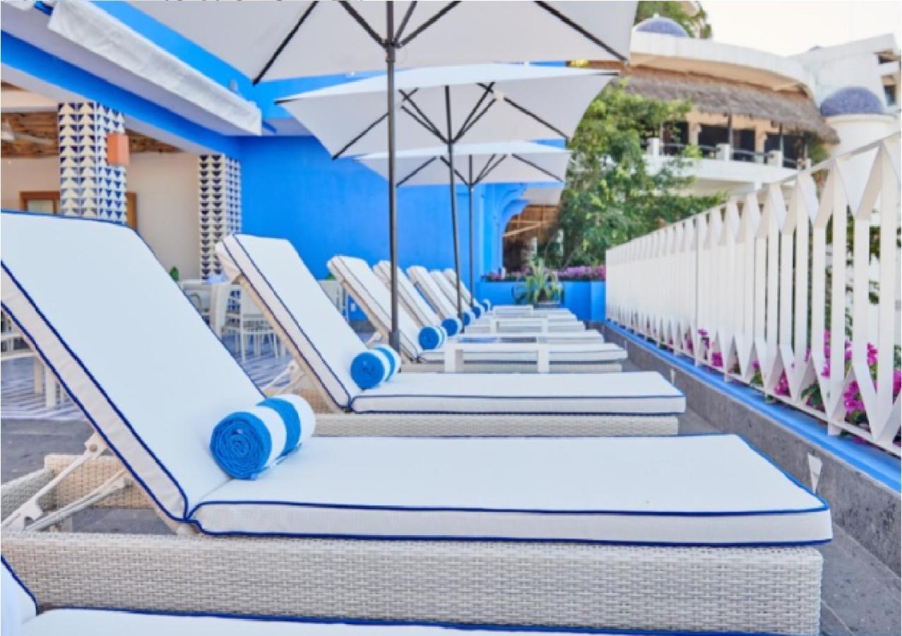 Hotel Luxury Patio Azul (Adults Only) ปูแอร์โตบาญาร์ตา ภายนอก รูปภาพ The pool at the Bel Air Hotel