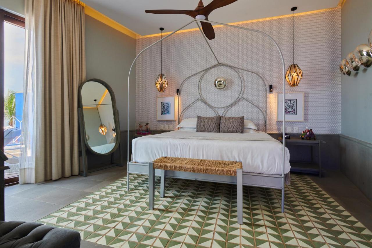 Hotel Luxury Patio Azul (Adults Only) ปูแอร์โตบาญาร์ตา ภายนอก รูปภาพ A bedroom at the hotel