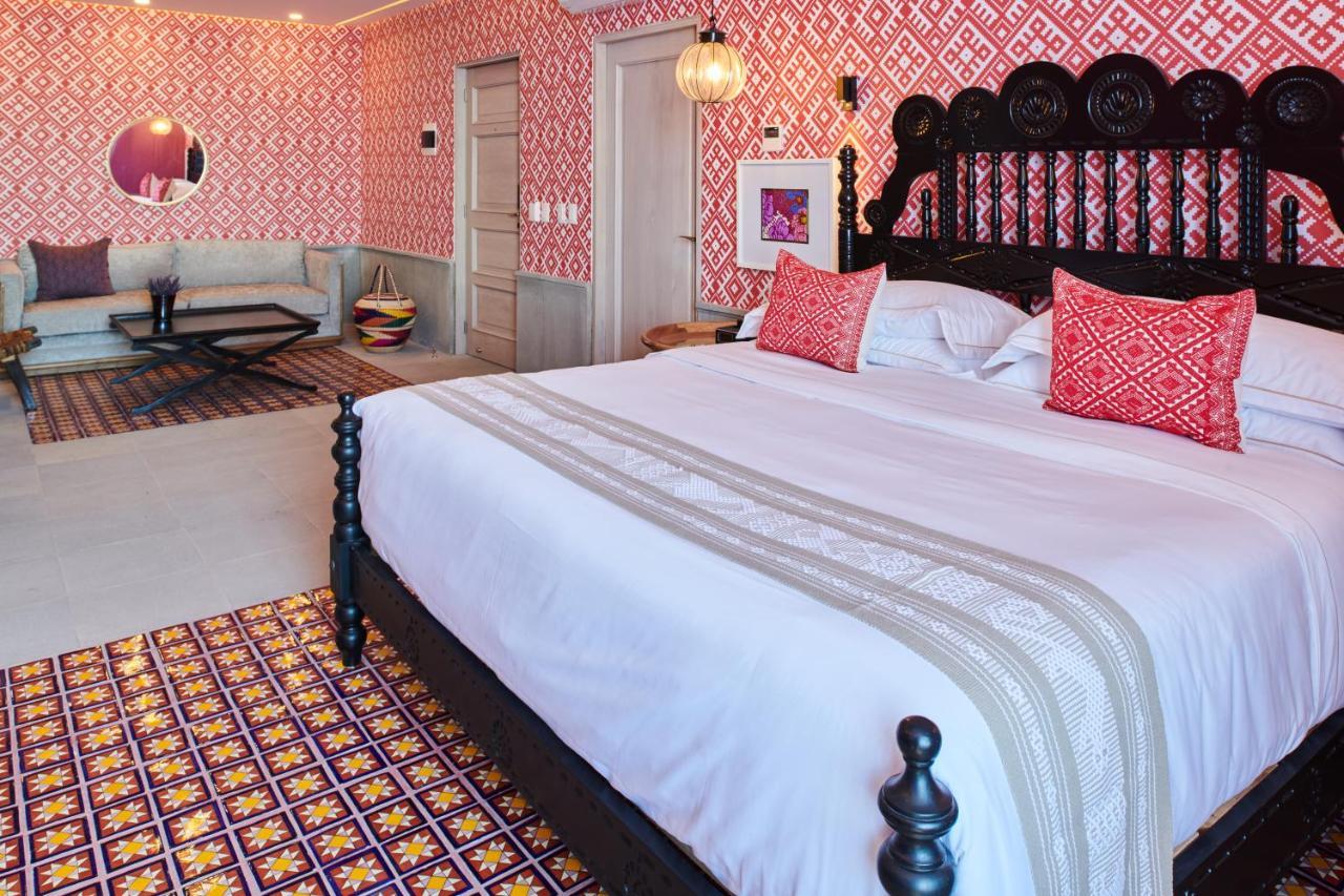 Hotel Luxury Patio Azul (Adults Only) ปูแอร์โตบาญาร์ตา ภายนอก รูปภาพ A bedroom at the hotel