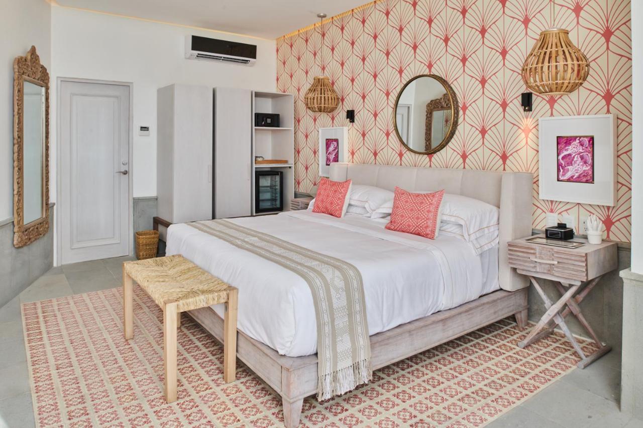Hotel Luxury Patio Azul (Adults Only) ปูแอร์โตบาญาร์ตา ภายนอก รูปภาพ A bedroom at the hotel