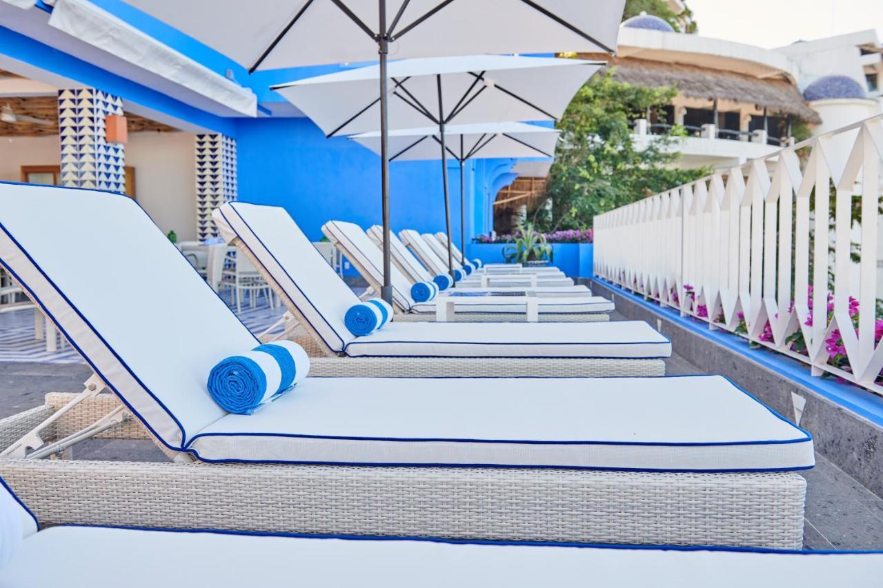 Hotel Luxury Patio Azul (Adults Only) ปูแอร์โตบาญาร์ตา ภายนอก รูปภาพ The pool at the Beverly Hills Hotel